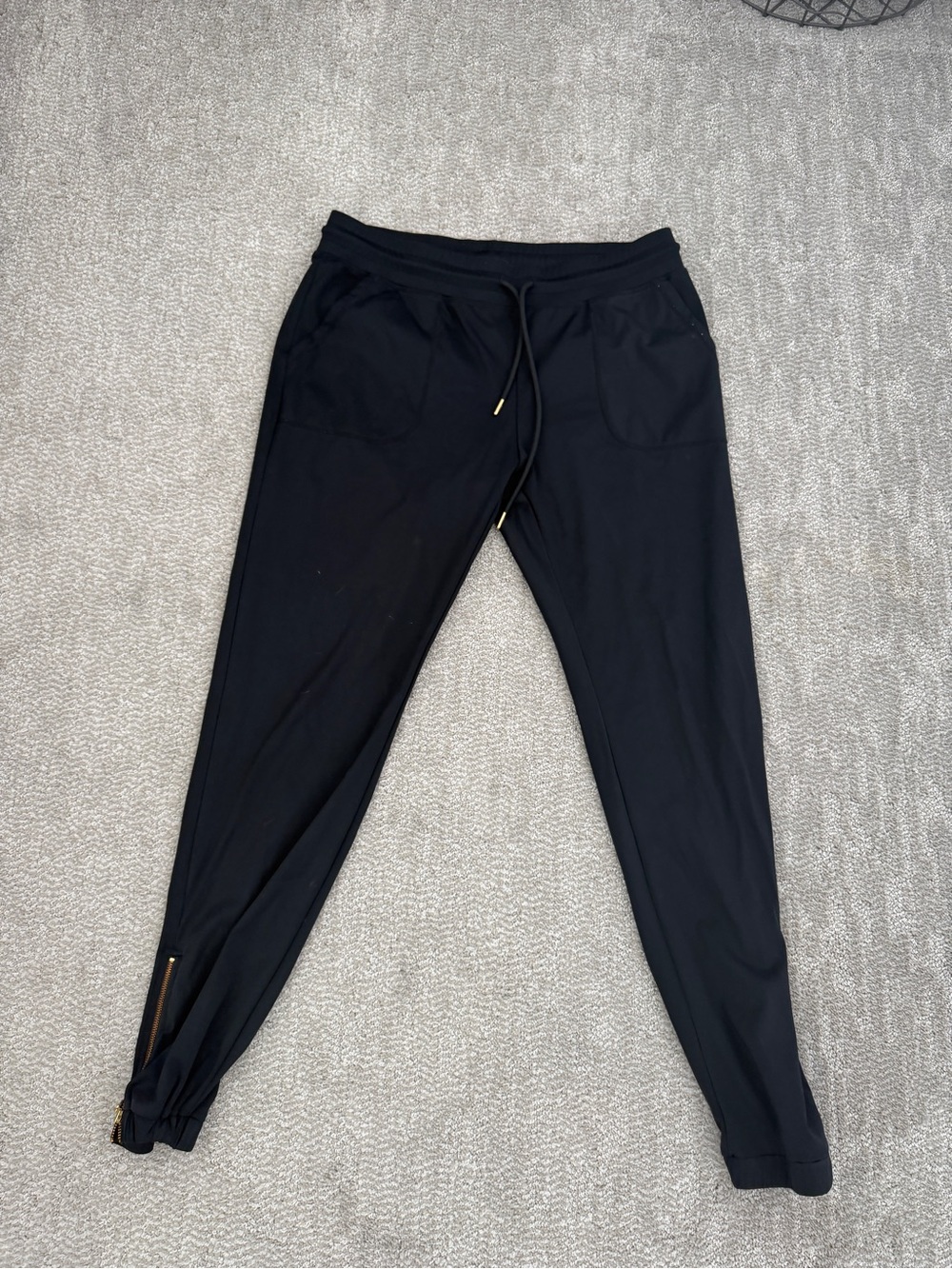 Zyia Black Jogger Pants size large